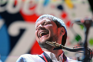 Роман Соколов выступает на Международном джазовом фестивале Koktebel Jazz Party в Коктебеле