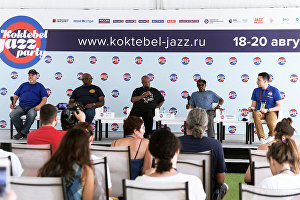 Музиканти Едвард Рубіо, Мітчелл Плейр, Джозеф Ласті і Мервін Кемпбелл (зліва направо) на прес-конференції колективу Joe Lastie's New Orleans Sound в рамках фестивалю Koktebel Jazz Party 2017.