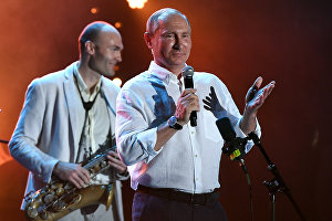 Президент РФ Володимир Путін під час відвідання фестивалю Koktebel Jazz Party 2017