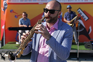 Музикант-саксофоніст Сергій Головня виступає на 16-му міжнародному музичному фестивалі Koktebel Jazz Party