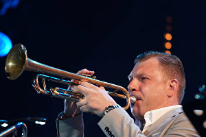Музикант Віталій Головньов виступає з американським колективом New York All Stars на 16-му міжнародному музичному фестивалі Koktebel Jazz Party