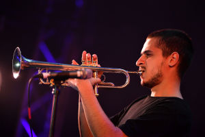 Музикант "SG BIG BAND" виступає на Міжнародному джазовому фестивалі Koktebel Jazz Party-2020 в Криму